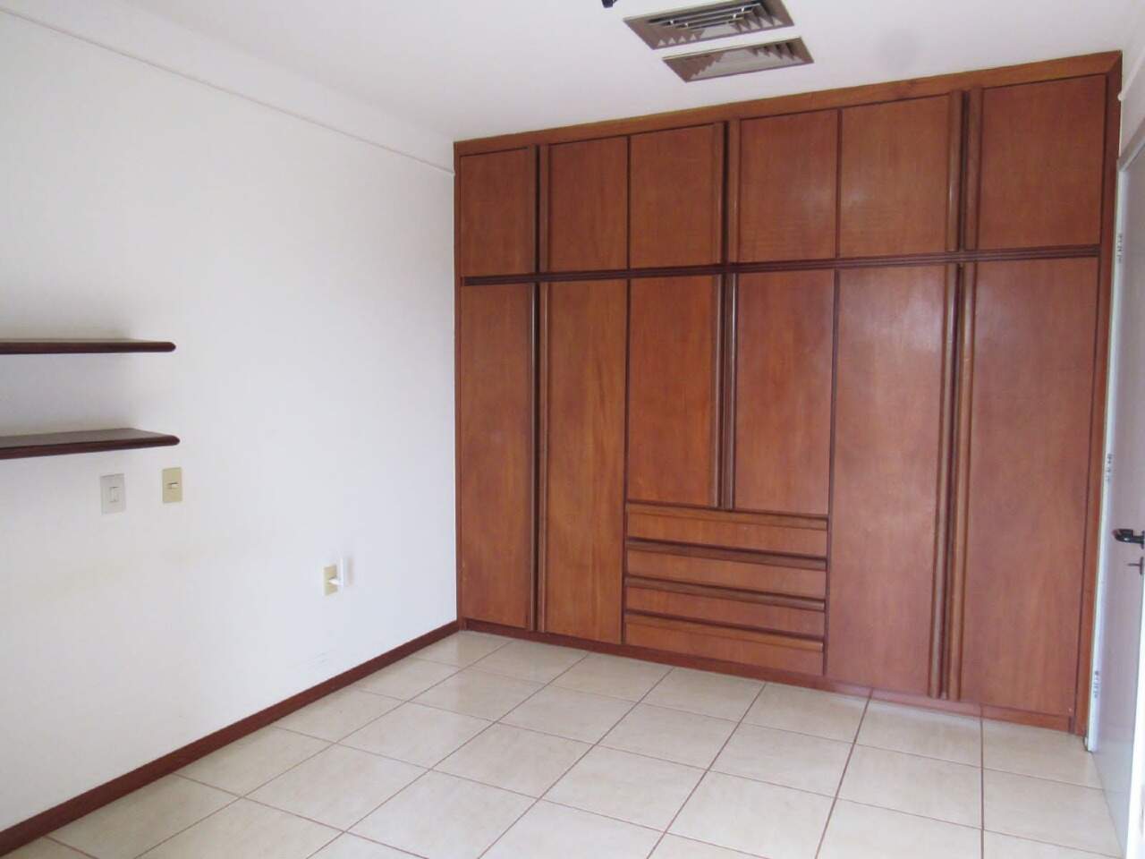 Casa com 4 quartos sendo 3 suítes no Jardim América em Dourados/MS — foto 16