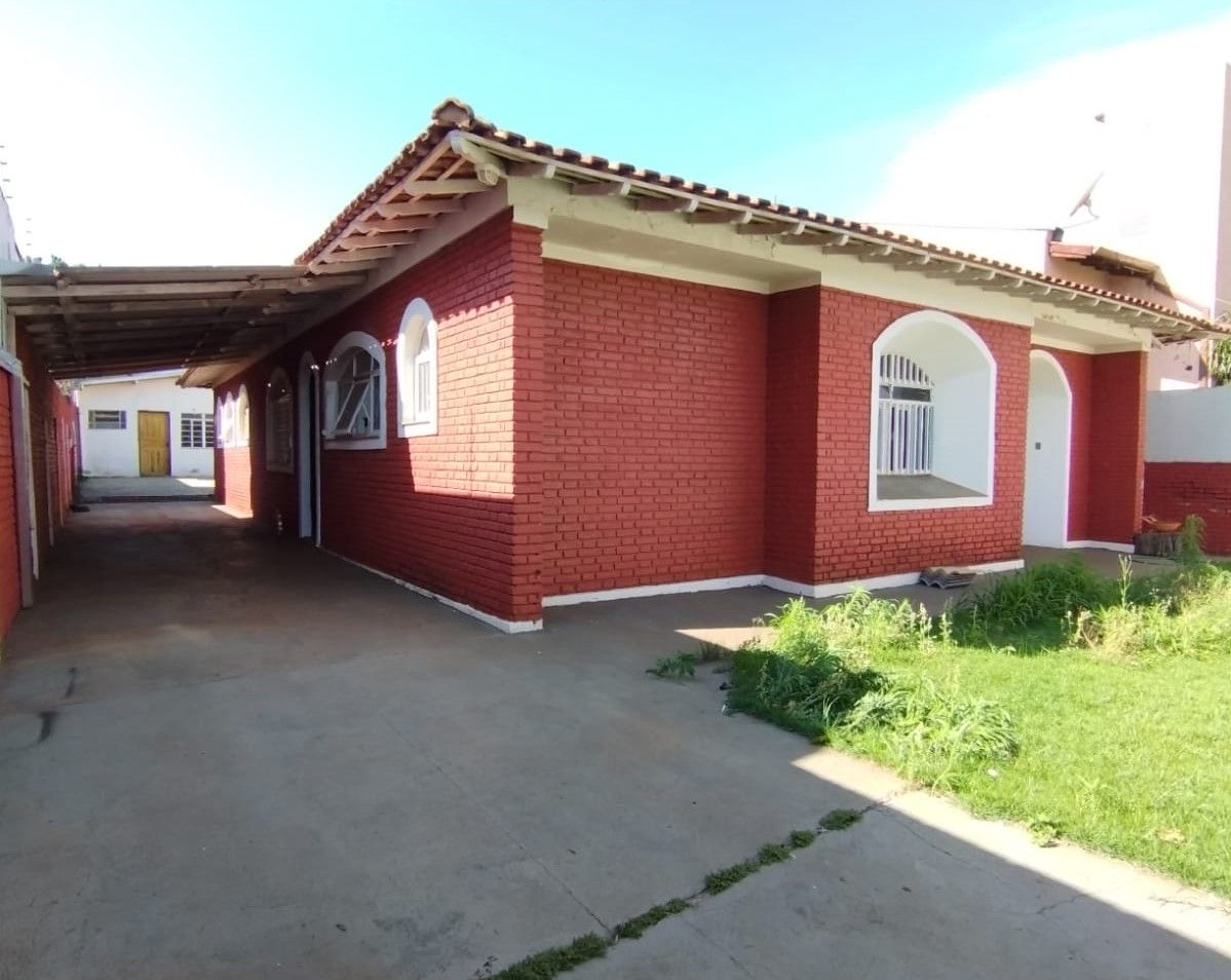 Casa com 2 quartos sendo 1 suíte no Alto das Paineiras em Dourados/MS — foto 2
