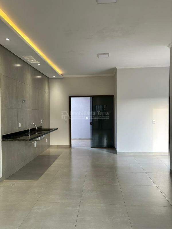 Casa com 3 quartos sendo 1 suíte no Conjunto Habitacional Izidro Pedroso em Dourados/MS — foto 6