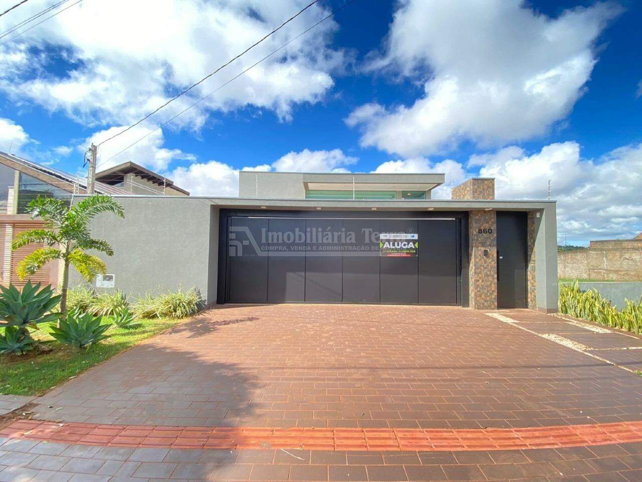 Casa com 3 quartos sendo 3 suítes no Alto das Paineiras em Dourados/MS — foto 1