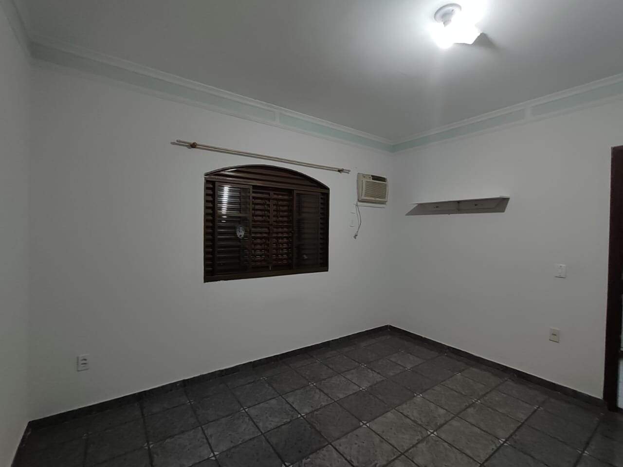 Casa com 3 quartos sendo 2 suítes no Vila Alba em Dourados/MS — foto 11