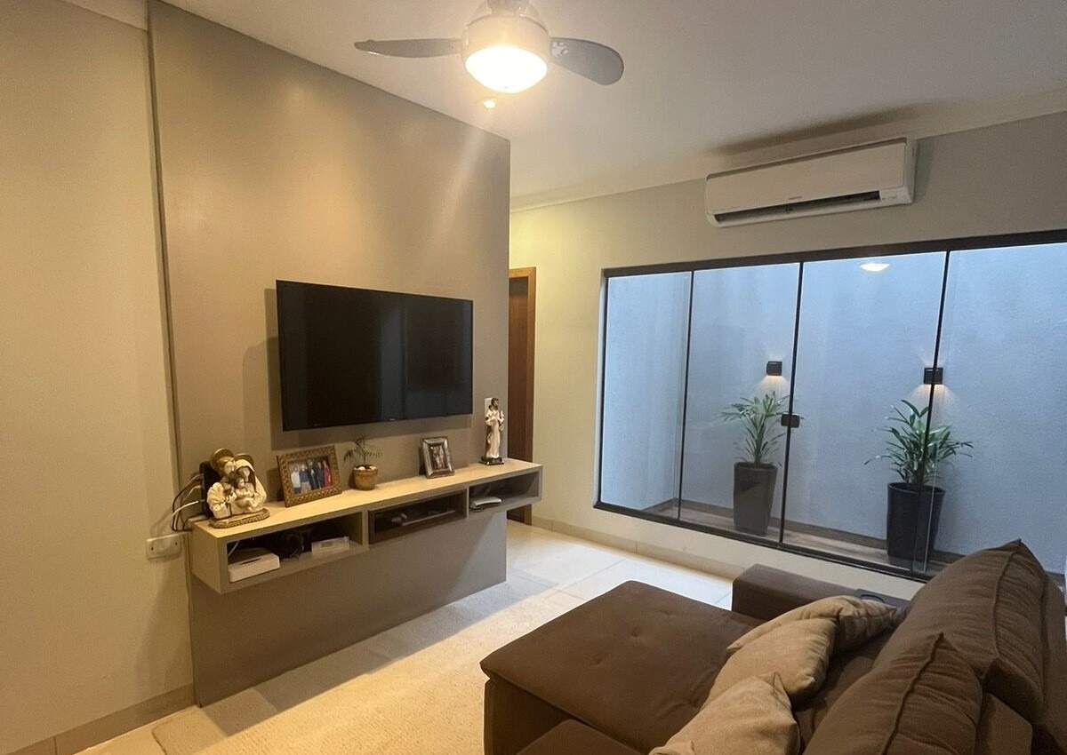 Casa no Jardim Água Boa, foto 3 de 18