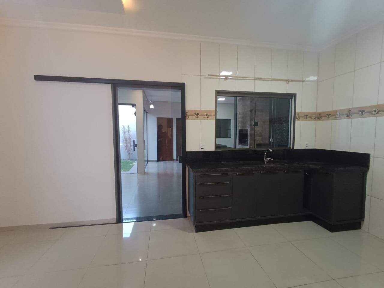 Casa com 3 quartos sendo 1 suíte no Flor de Maio em Dourados/MS — foto 8