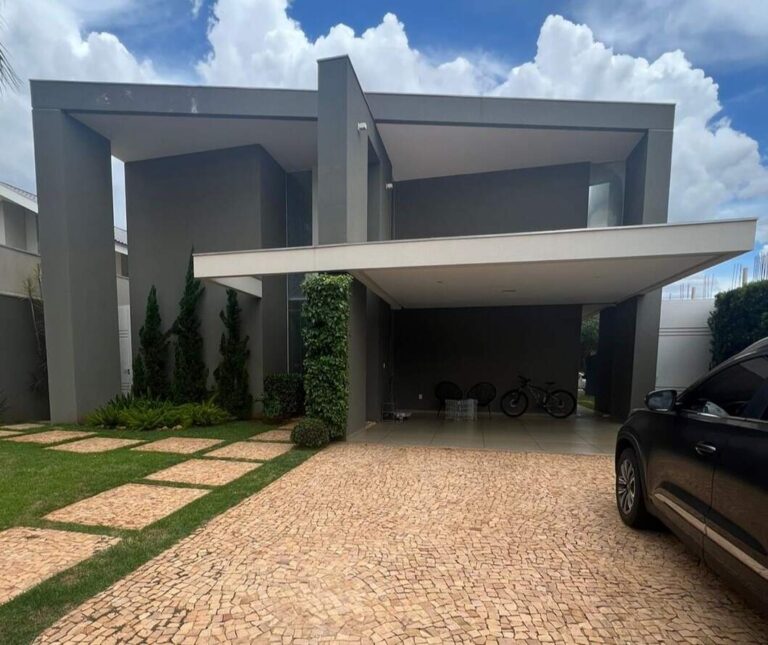 Casa com 4 quartos no Ecoville I em Dourados/MS