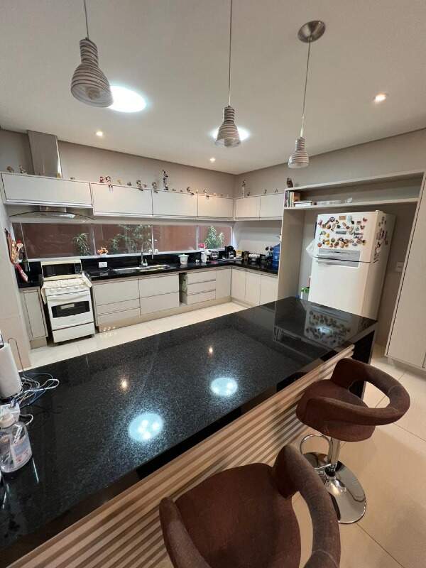 Casa com 5 quartos sendo 5 suítes no Ecoville I em Dourados/MS — foto 10