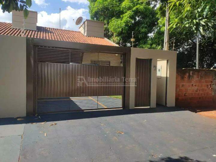 Casa com 2 quartos no Jardim Hilda em Dourados/MS