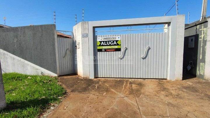 Casa com 2 quartos no Jardim Mônaco em Dourados/MS