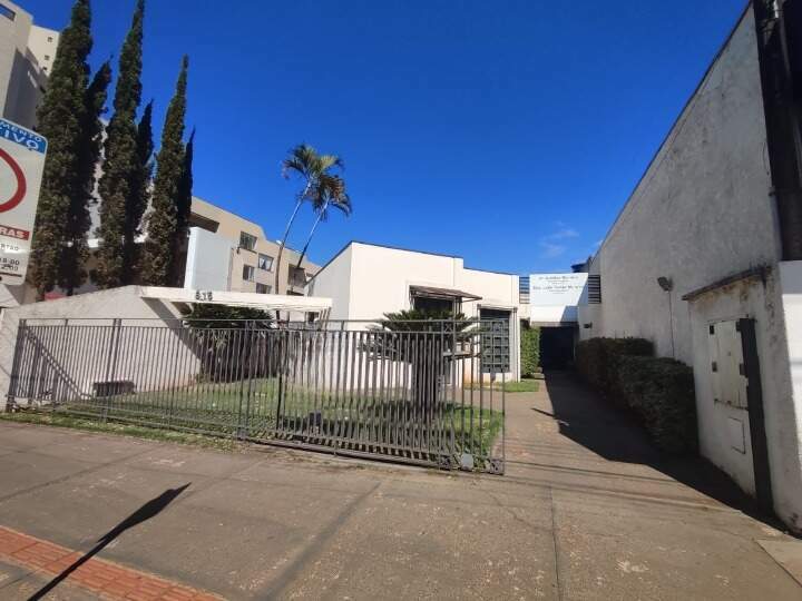 Prédio no Jardim América em Dourados/MS
