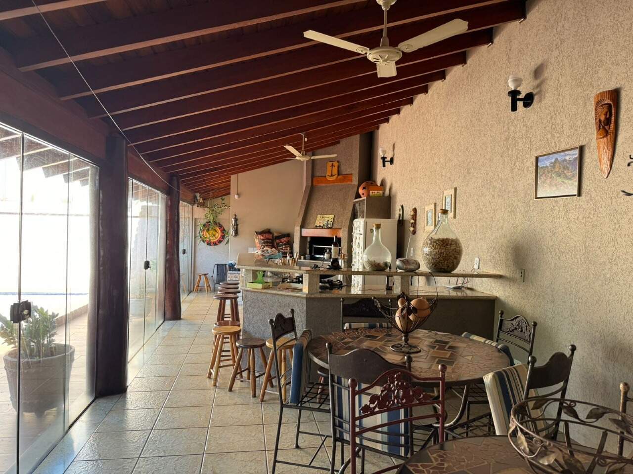 Casa com 4 quartos sendo 1 suíte no Vila São Francisco em Dourados/MS — foto 22