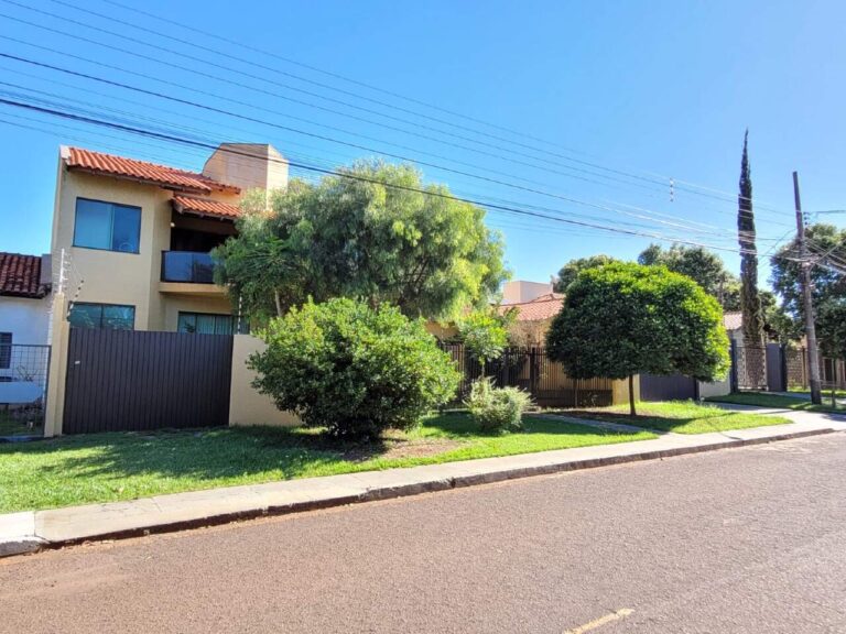 Casa com 4 quartos no Parque Alvorada em Dourados/MS