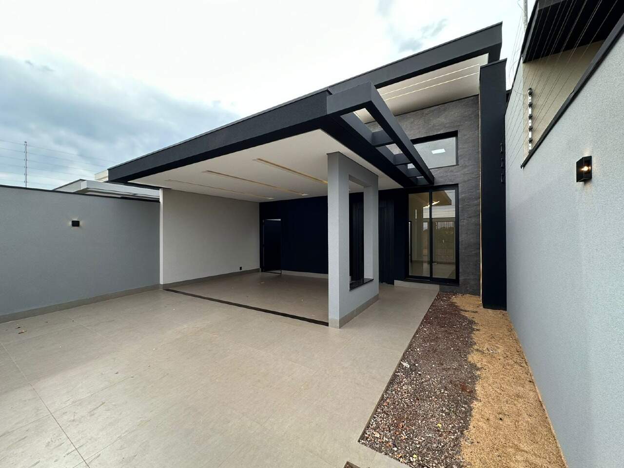 Casa com 3 quartos sendo 1 suíte no Santa Fé em Dourados/MS — foto 3