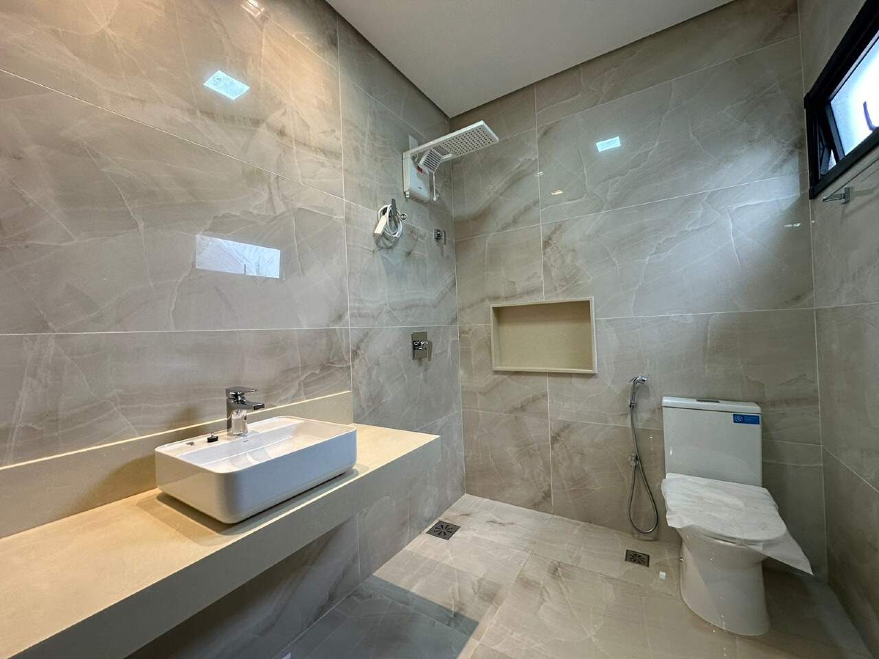 Casa com 3 quartos sendo 1 suíte no Santa Fé em Dourados/MS — foto 12