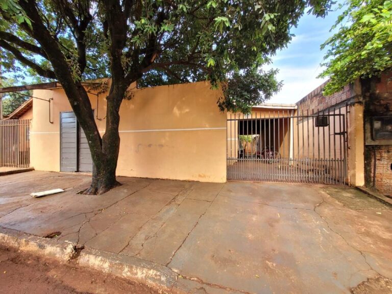 Casa com 2 quartos no Canaã I em Dourados/MS