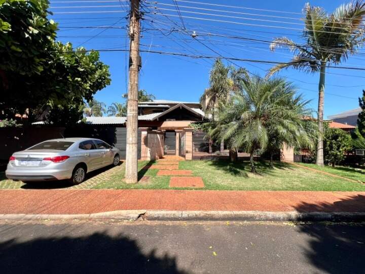 Casa com 3 quartos sendo 1 suíte no Parque Alvorada em Dourados/MS — foto 1
