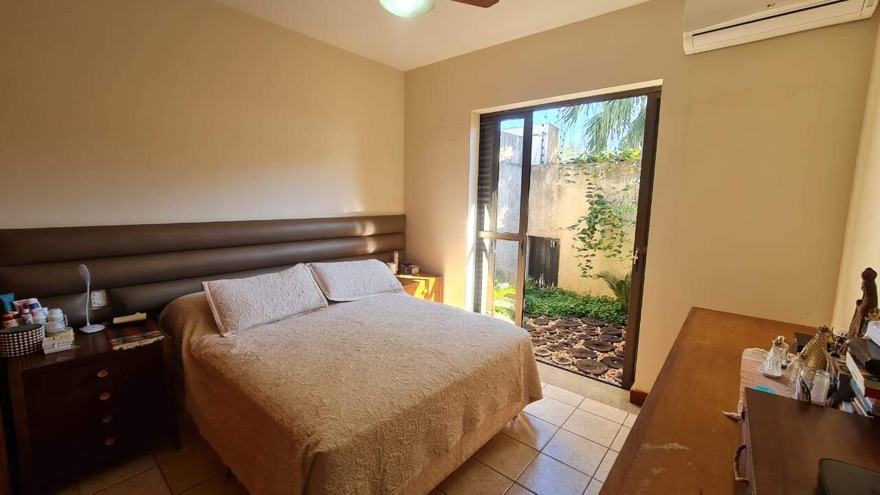 Casa na Vila São Luiz, foto 8 de 13