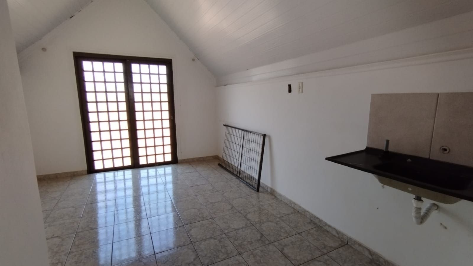 Casa com 6 quartos sendo 1 suíte no Jardim Itaipú em Dourados/MS — foto 7