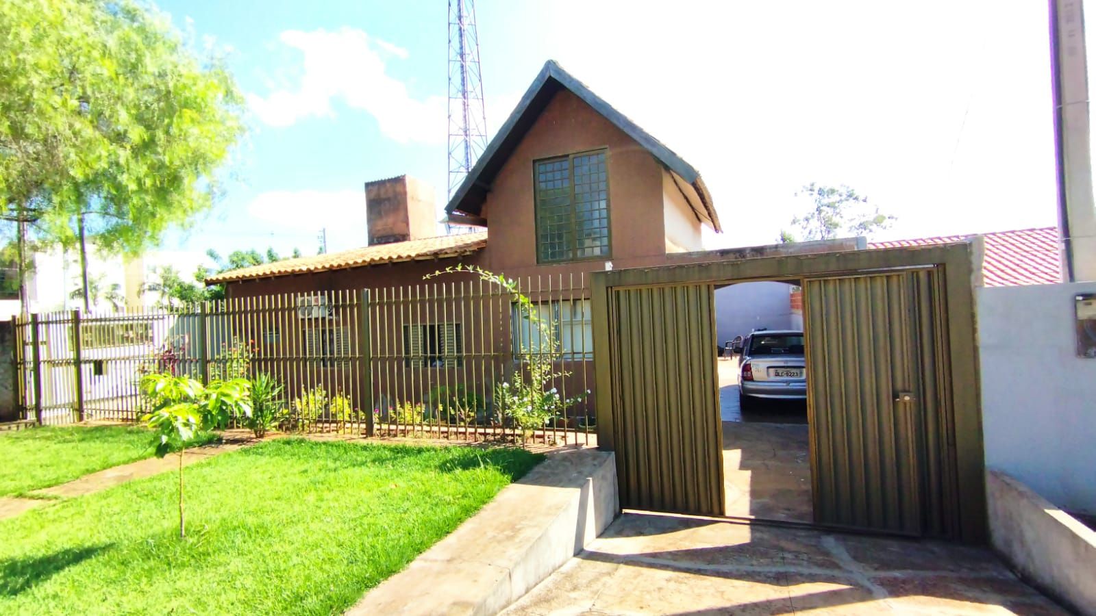 Casa com 6 quartos sendo 1 suíte no Jardim Itaipú em Dourados/MS — foto 2