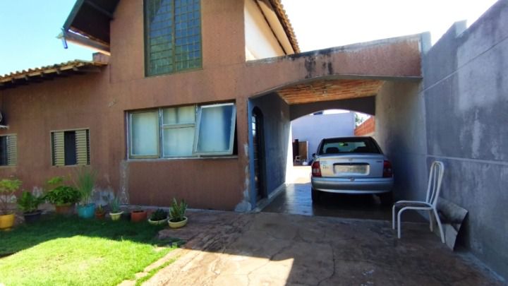 Casa com 6 quartos sendo 1 suíte no Jardim Itaipú em Dourados/MS — foto 4