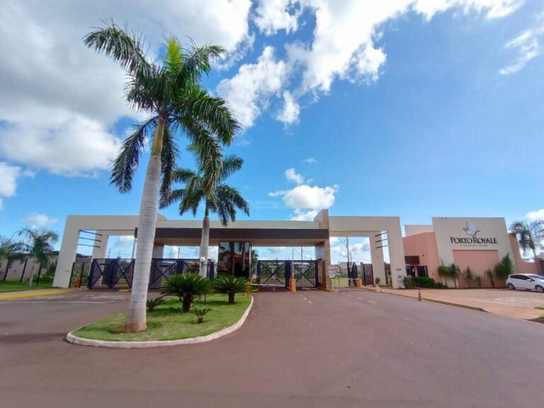 Terreno/Lote no Porto Royale em Dourados/MS