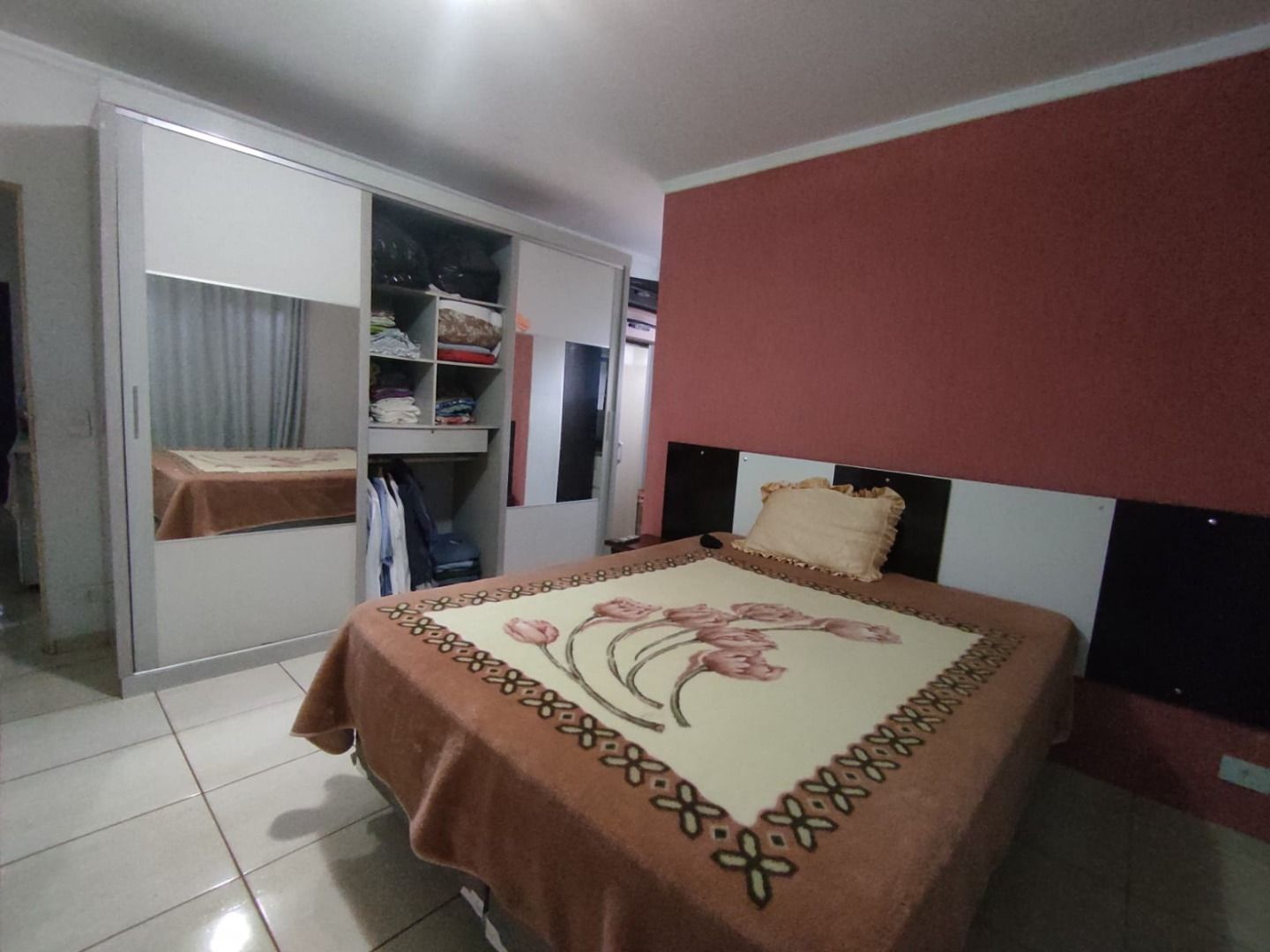 Casa com 4 quartos sendo 1 suíte no Jardim Maracanã em Dourados/MS — foto 8