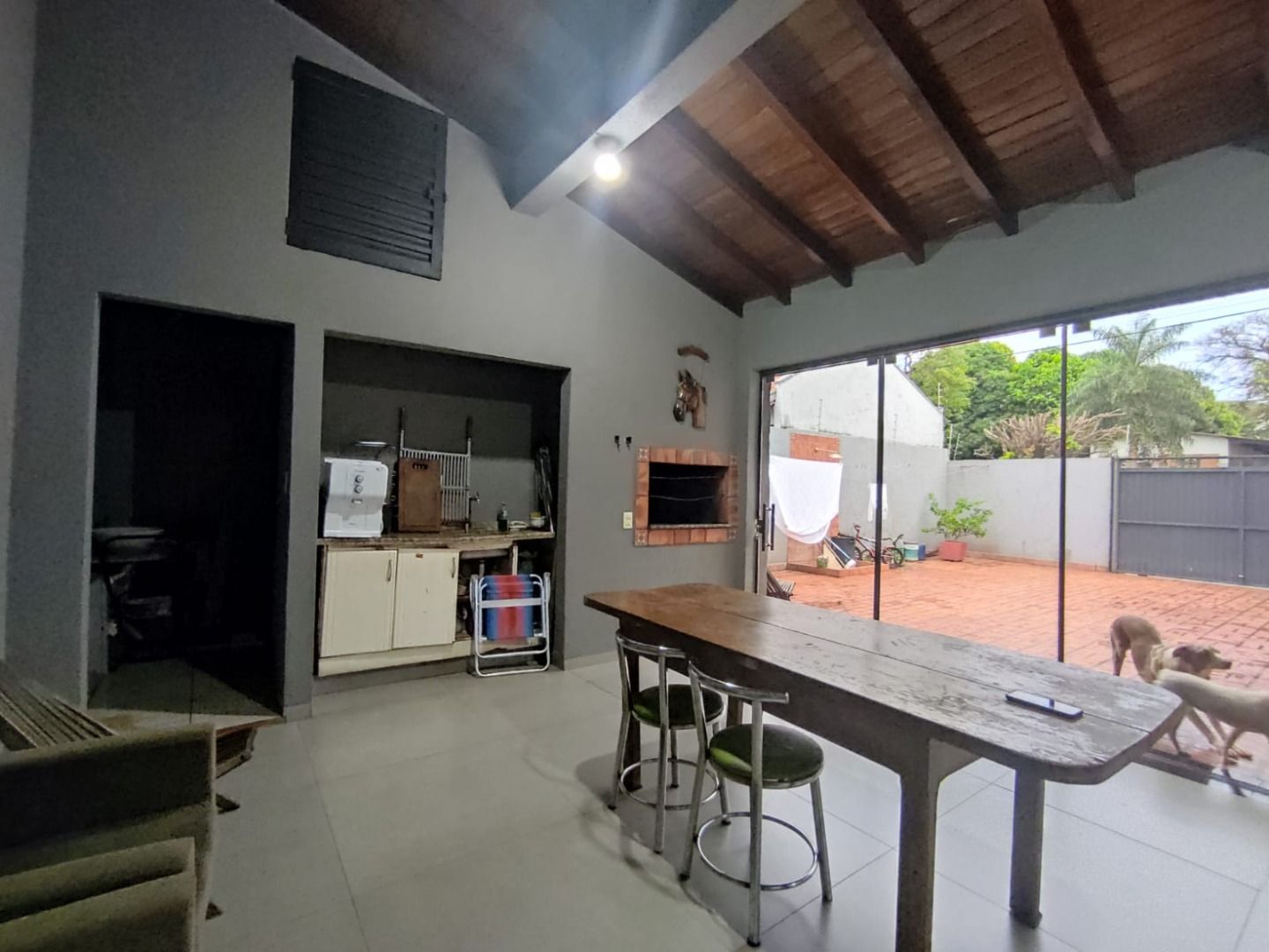 Casa com 4 quartos sendo 1 suíte no Jardim Maracanã em Dourados/MS — foto 12