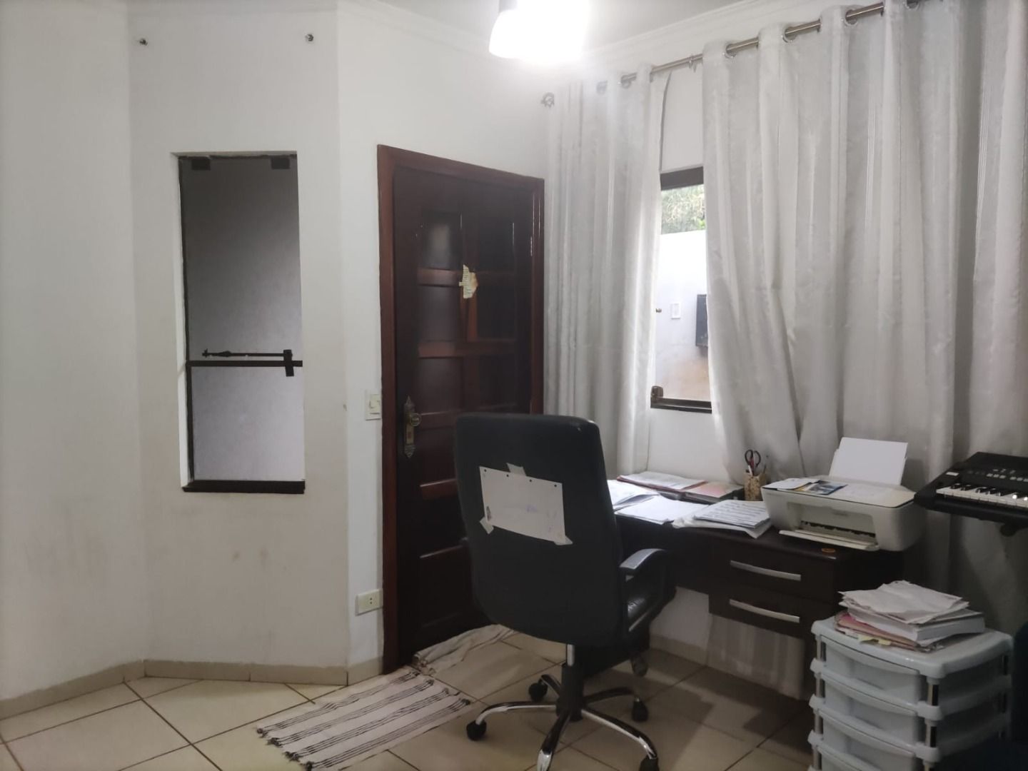 Casa com 4 quartos sendo 1 suíte no Jardim Maracanã em Dourados/MS — foto 4