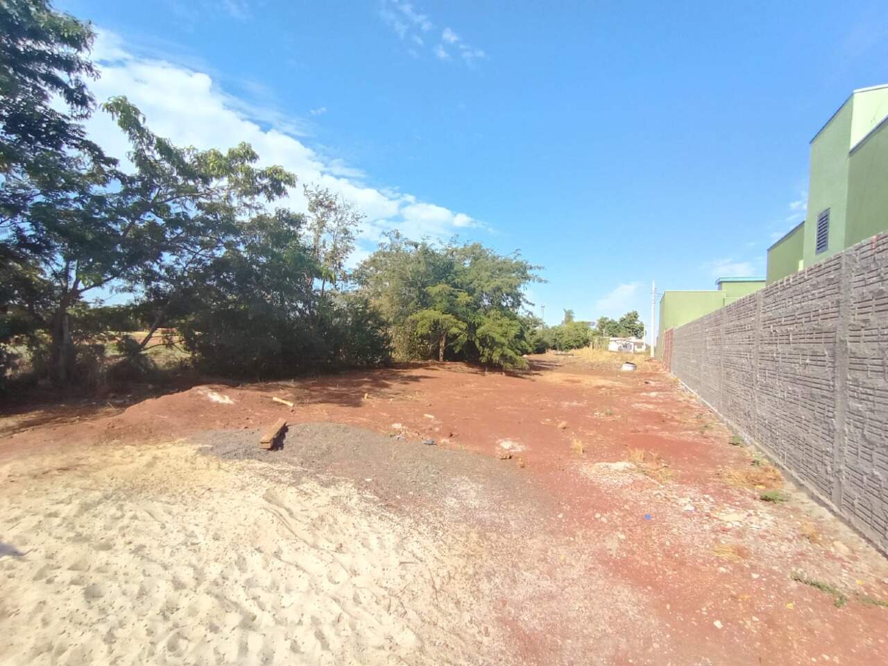 Terreno/Lote no Vival Castelo I em Dourados/MS — foto 1