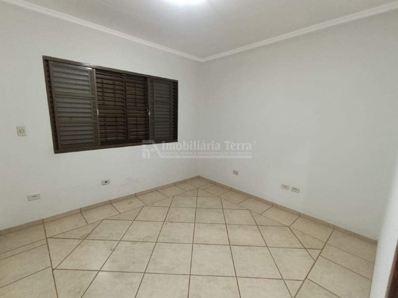 Casa em BNH III Plano, foto 7 de 16