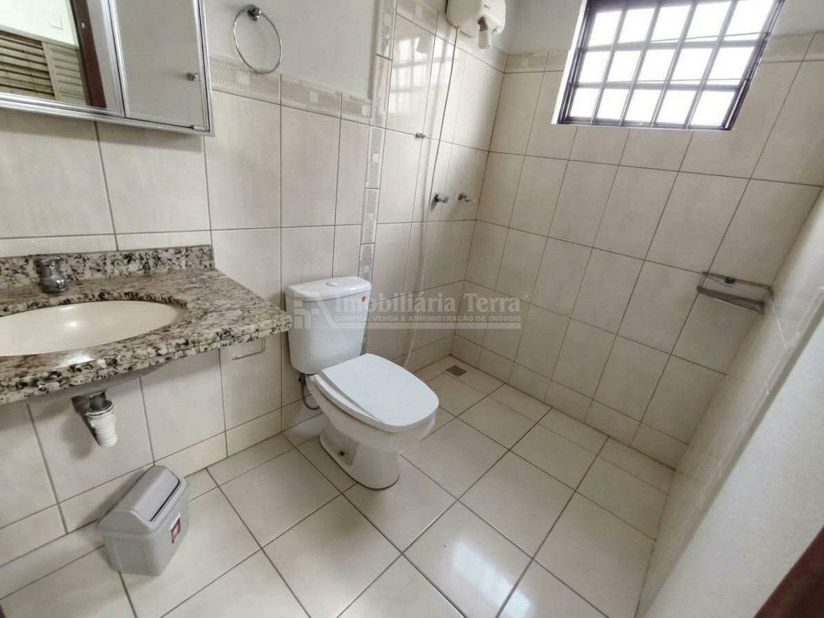 Casa em BNH III Plano, foto 12 de 16