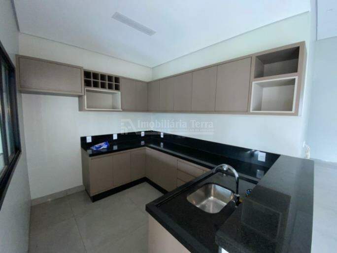 Casa com 3 quartos sendo 1 suíte no Jardim Cristhais em Dourados/MS — foto 3