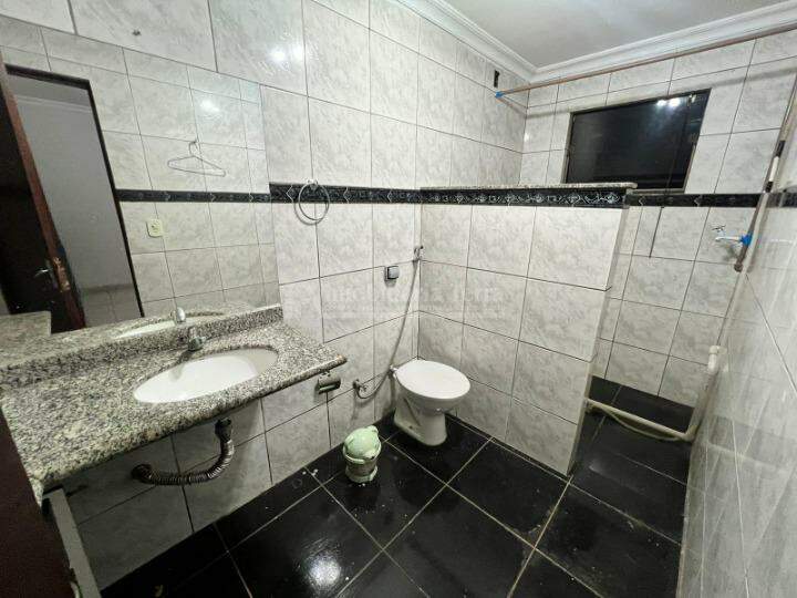 Casa com 3 quartos sendo 1 suíte no Jardim Florida I em Dourados/MS — foto 12