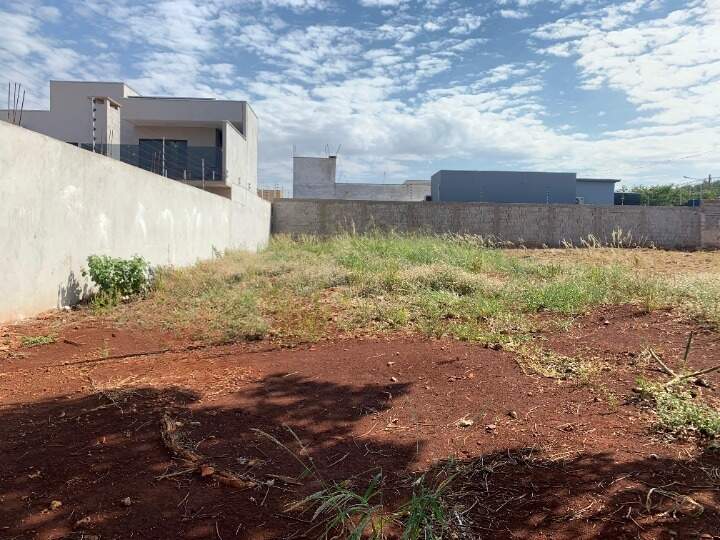 Terreno/Lote no Jardim Cristhais em Dourados/MS