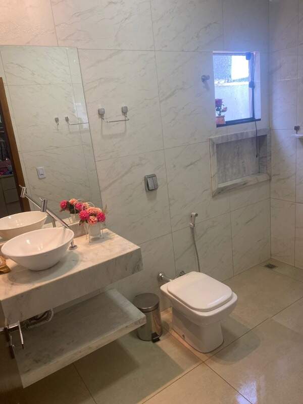Casa com 3 quartos sendo 2 suítes no Santa Fé em Dourados/MS — foto 13