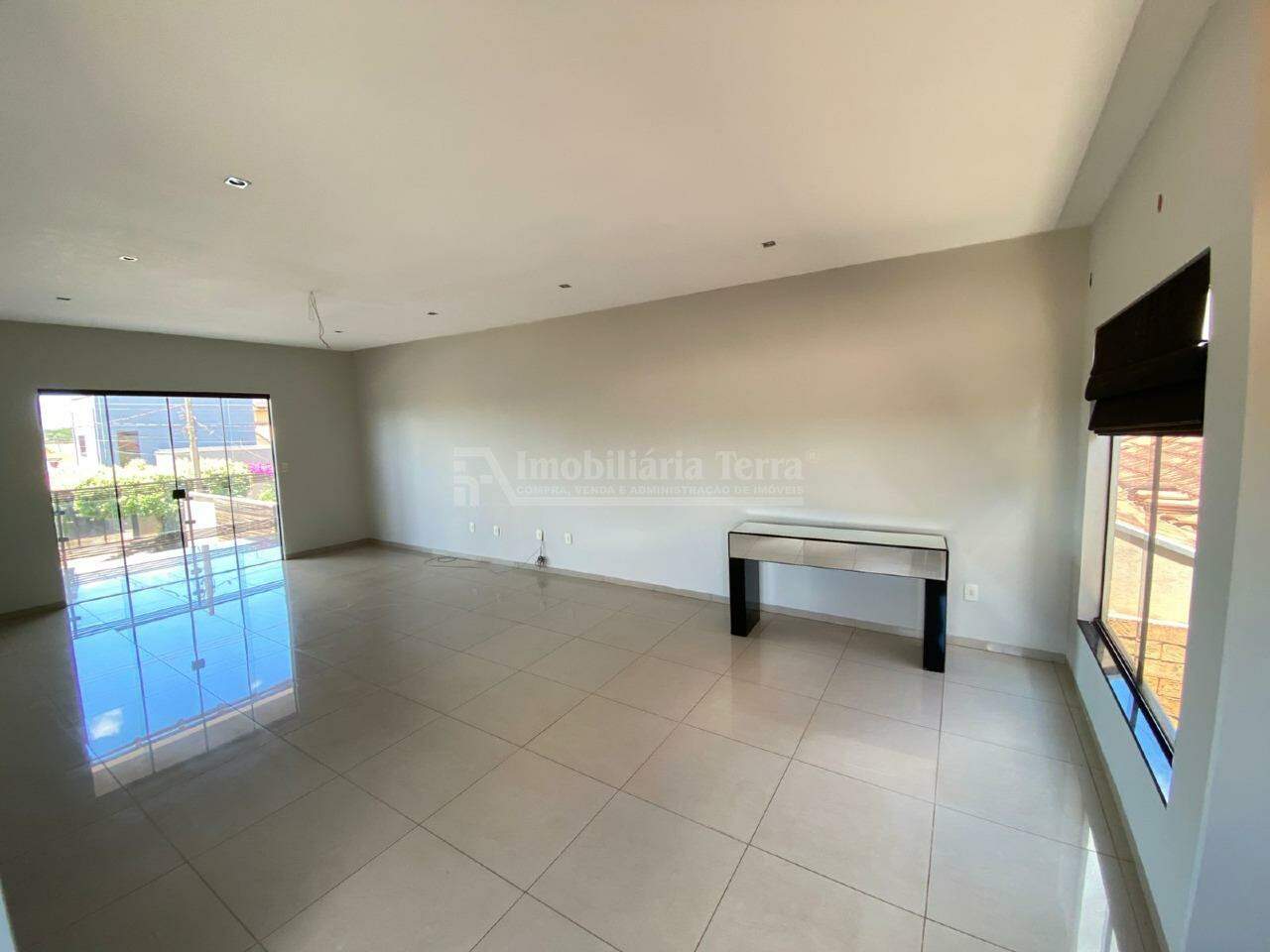 Casa com 4 quartos sendo 1 suíte no Jardim São Pedro em Dourados/MS — foto 8