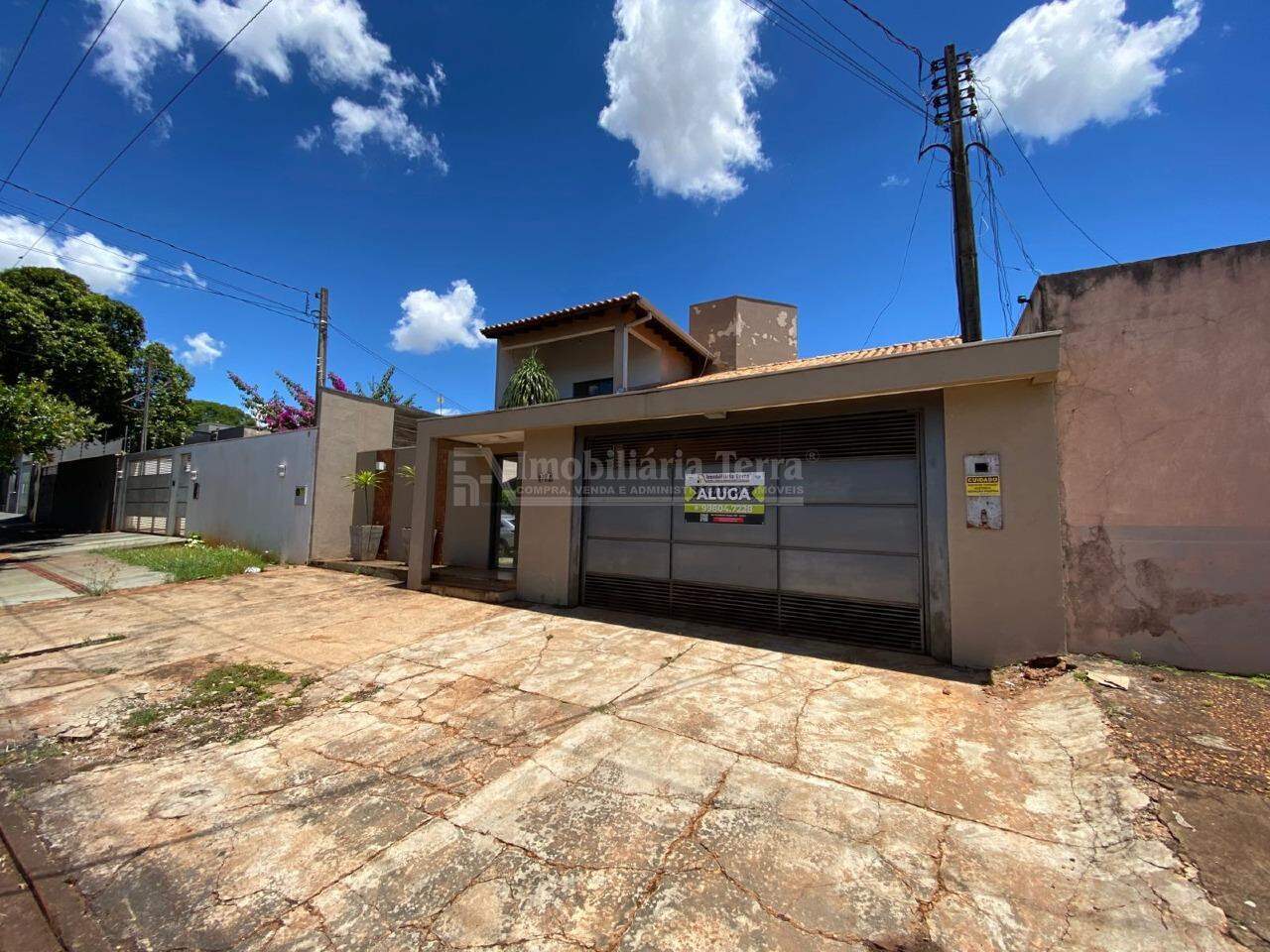 Casa com 4 quartos no Jardim São Pedro em Dourados/MS