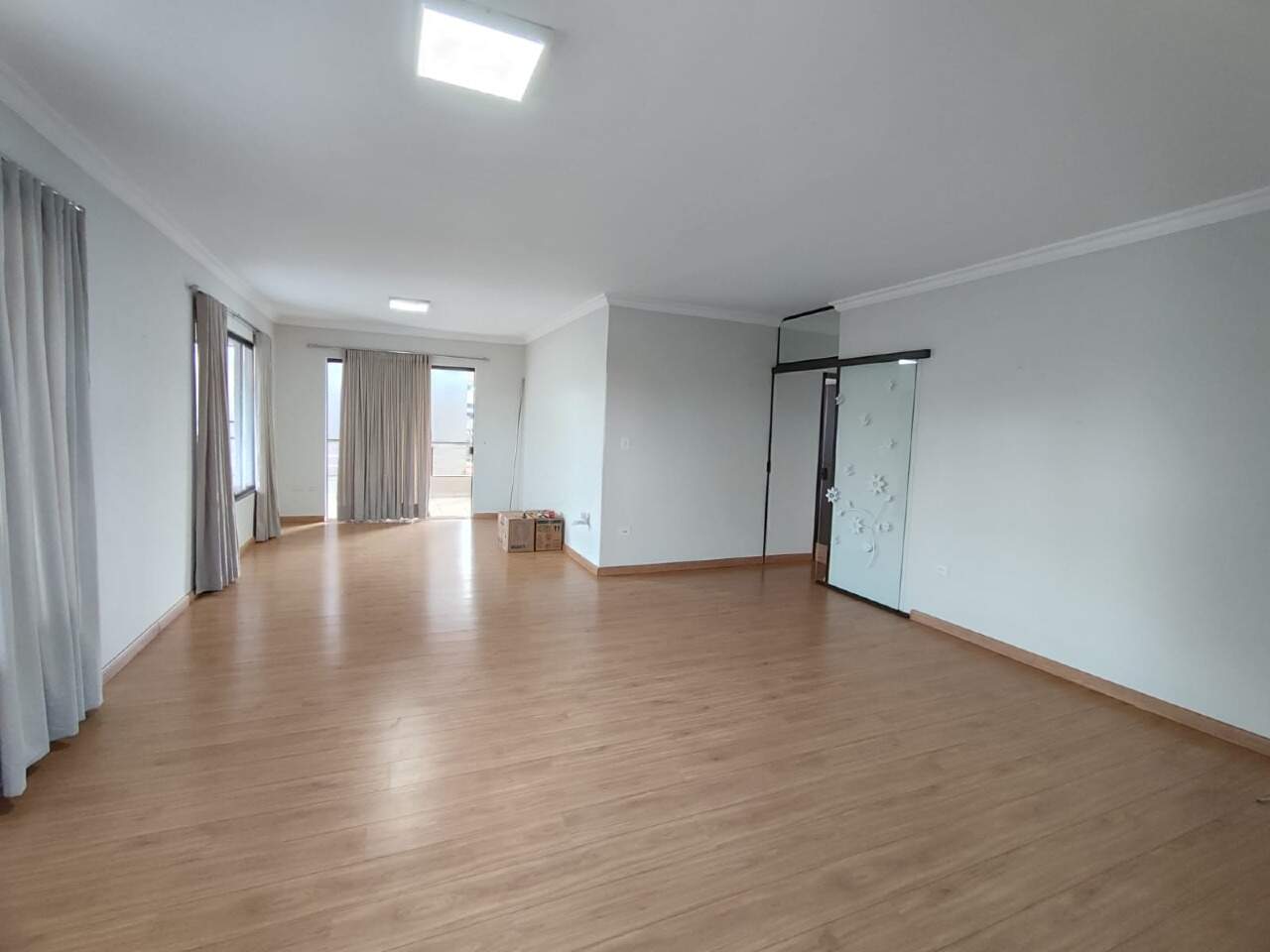 Casa com 3 quartos sendo 3 suítes no Vila Progresso em Dourados/MS — foto 8