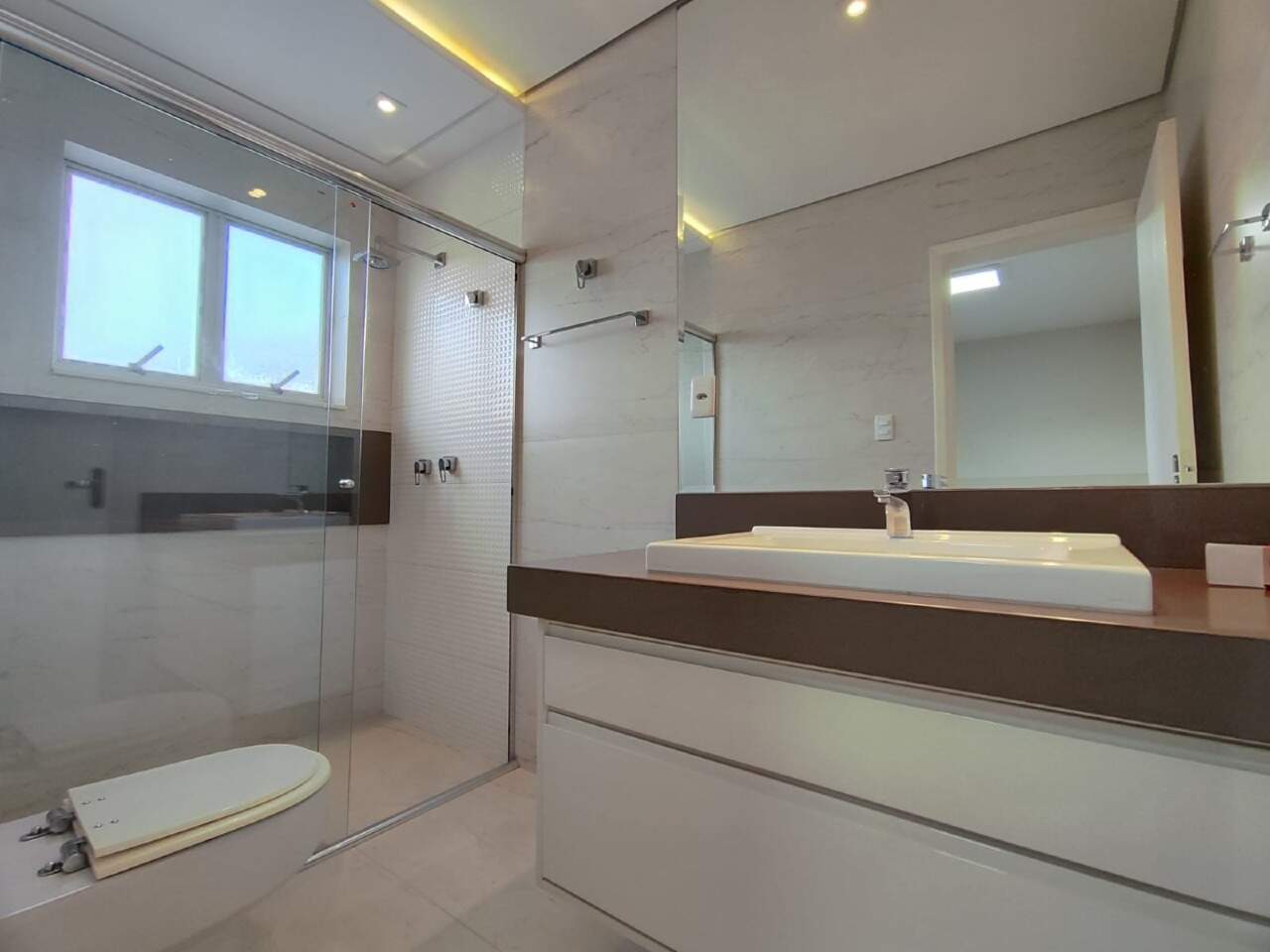 Casa com 3 quartos sendo 3 suítes no Vila Progresso em Dourados/MS — foto 17