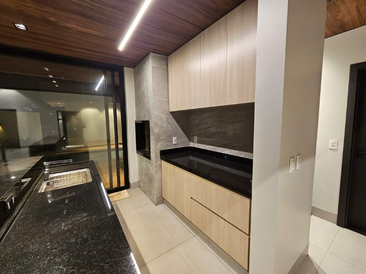 Casa com 4 quartos sendo 1 suíte no Ecoville em Dourados/MS — foto 4