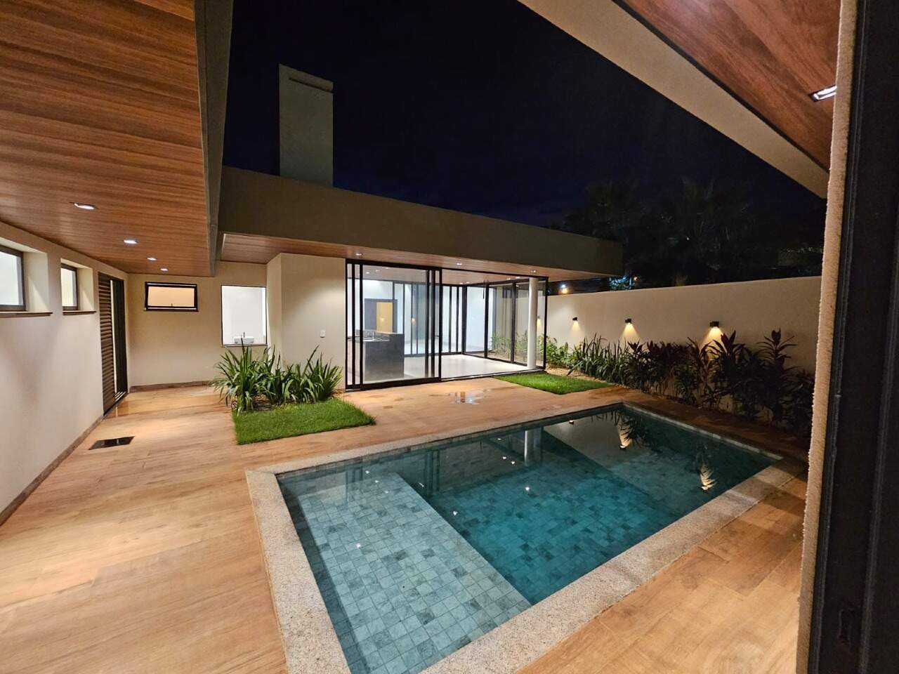 Casa com 4 quartos sendo 1 suíte no Ecoville em Dourados/MS — foto 21