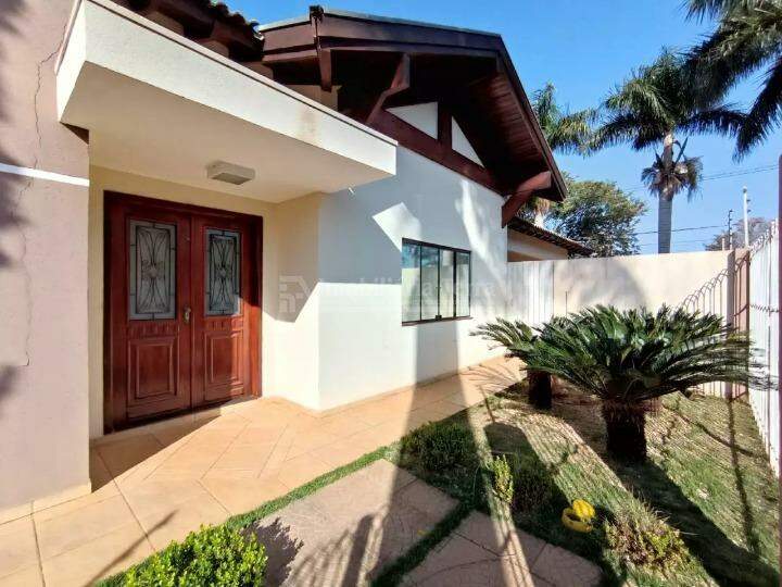 Casa com 3 quartos sendo 3 suítes no Jardim Mônaco em Dourados/MS — foto 2