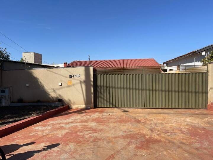 Casa com 1 quartos no Jardim Carisma em Dourados/MS