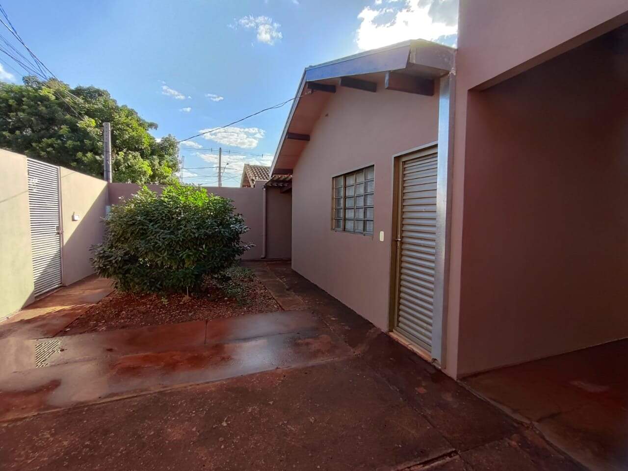 Casa no Jardim Harrisom de Figueredo, foto 2 de 9