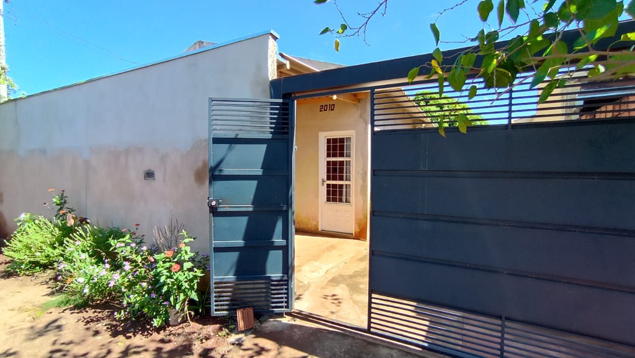 Casa com 3 quartos no Jardim Jóquei Clube em Dourados/MS — foto 1