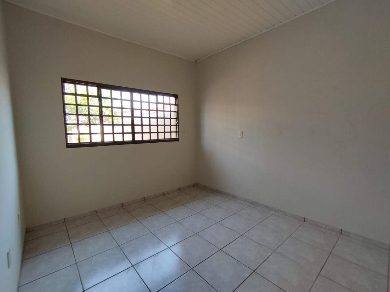 Casa com 5 quartos sendo 1 suíte no Vila São Francisco em Dourados/MS — foto 15
