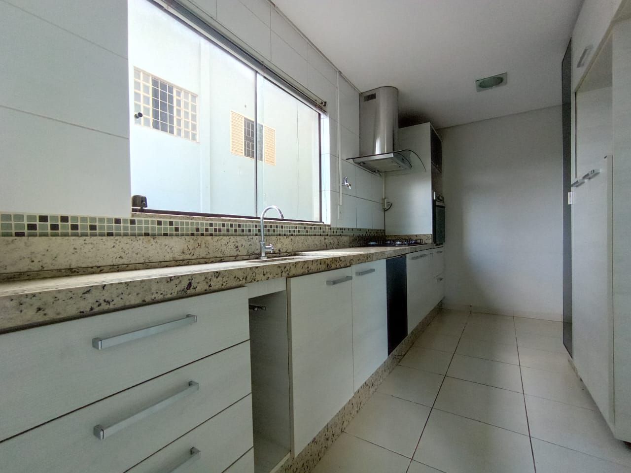 Apartamento com 3 quartos sendo 1 suíte no Vila Aurora em Dourados/MS — foto 9