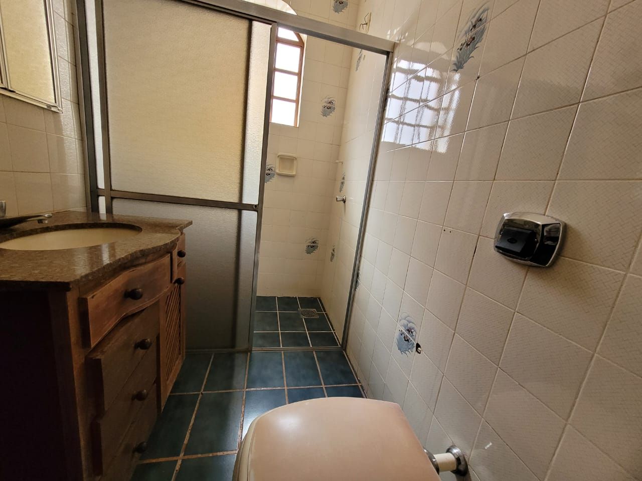 Casa com 6 quartos sendo 2 suítes no Jardim Tropical em Dourados/MS — foto 18