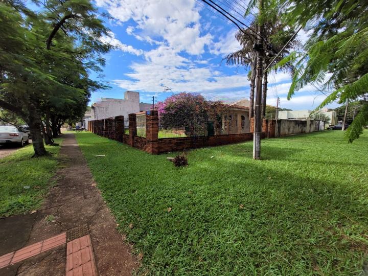 Casa com 6 quartos sendo 2 suítes no Jardim Tropical em Dourados/MS — foto 2