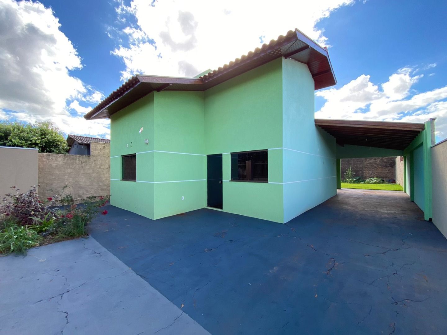 Casa com 2 quartos sendo 1 suíte no Jardim Rasslem em Dourados/MS — foto 2