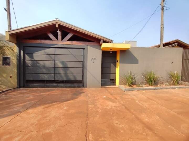 Casa com 2 quartos no Parque Residencial Pelicano em Dourados/MS