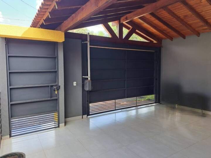 Casa com 2 quartos sendo 1 suíte no Parque Residencial Pelicano em Dourados/MS — foto 2